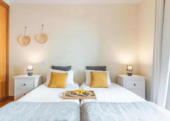 Village Ay By Atlantic * Caniço