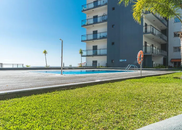 Village Ay By Atlantic Appartamento *